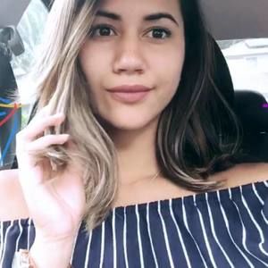 Meet your Posher, Elizabeth